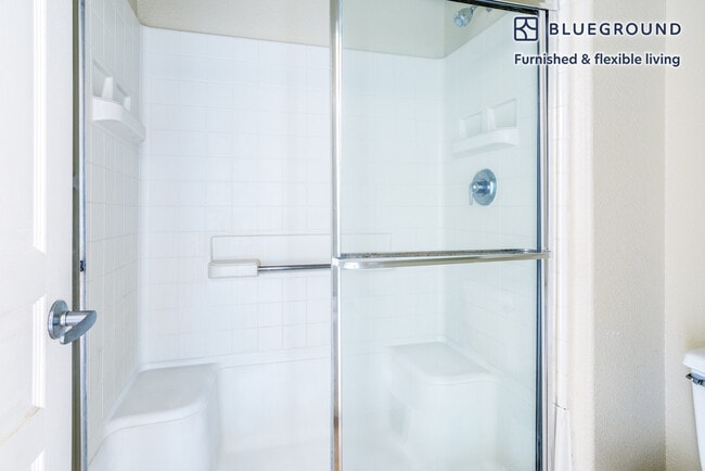 Building Photo - 1668 Hope Dr