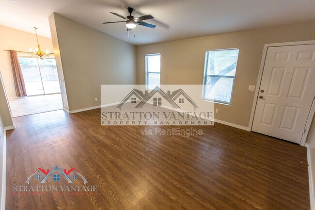 Building Photo - 6714 E Flynn Ave