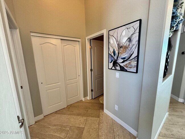 Building Photo - 7637 E Tasman Cir