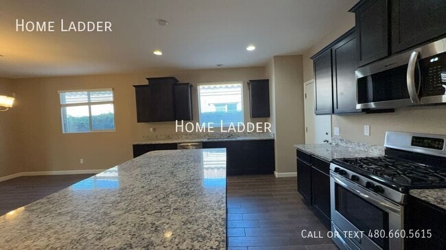 Building Photo - 14844 N 171st Dr