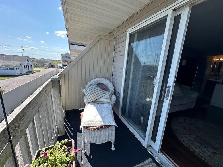 Building Photo - 500 Winnacunnet Rd