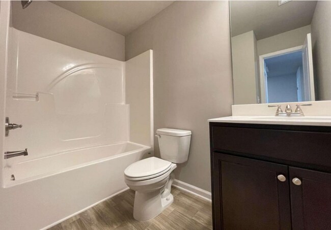 Building Photo - 5136 Fox Den Rd