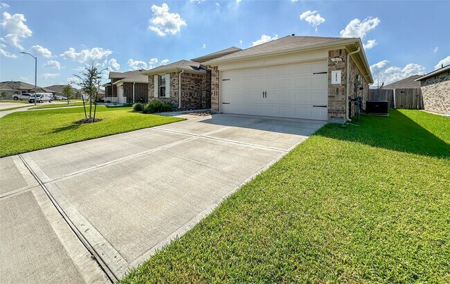 Building Photo - 21527 Violet Rdg Rd