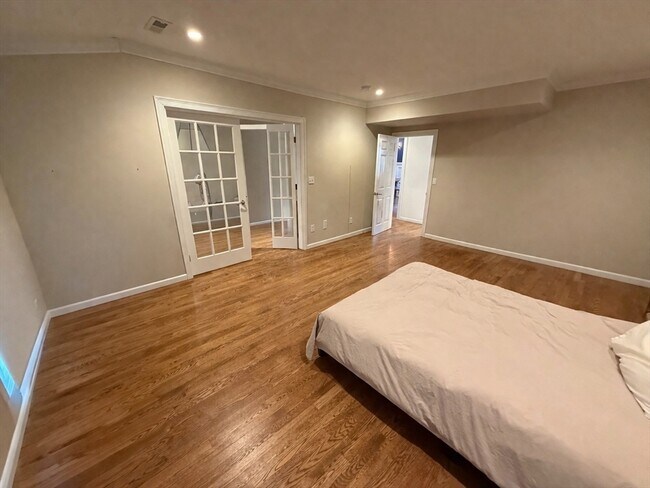 Building Photo - 78 Highland Ave