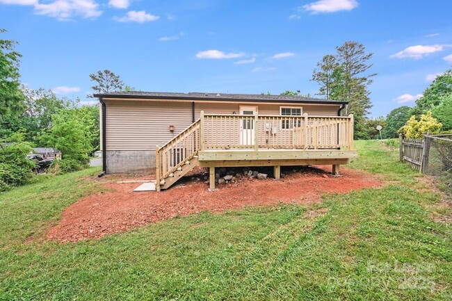 Building Photo - 5001 Forest Mountain Ct