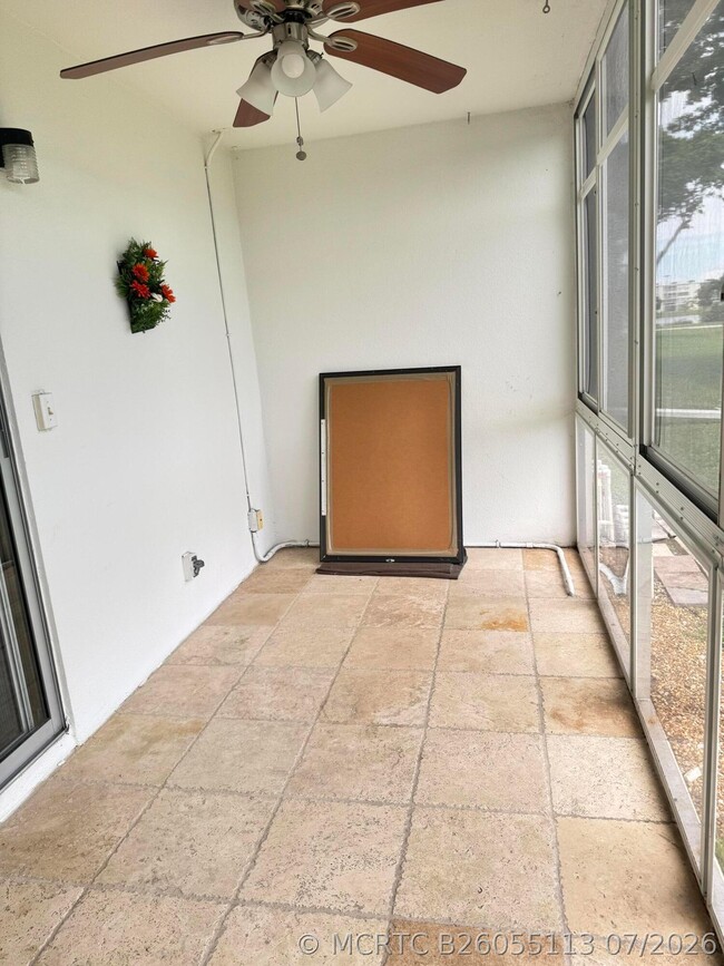 Building Photo - 1036 Harwood D