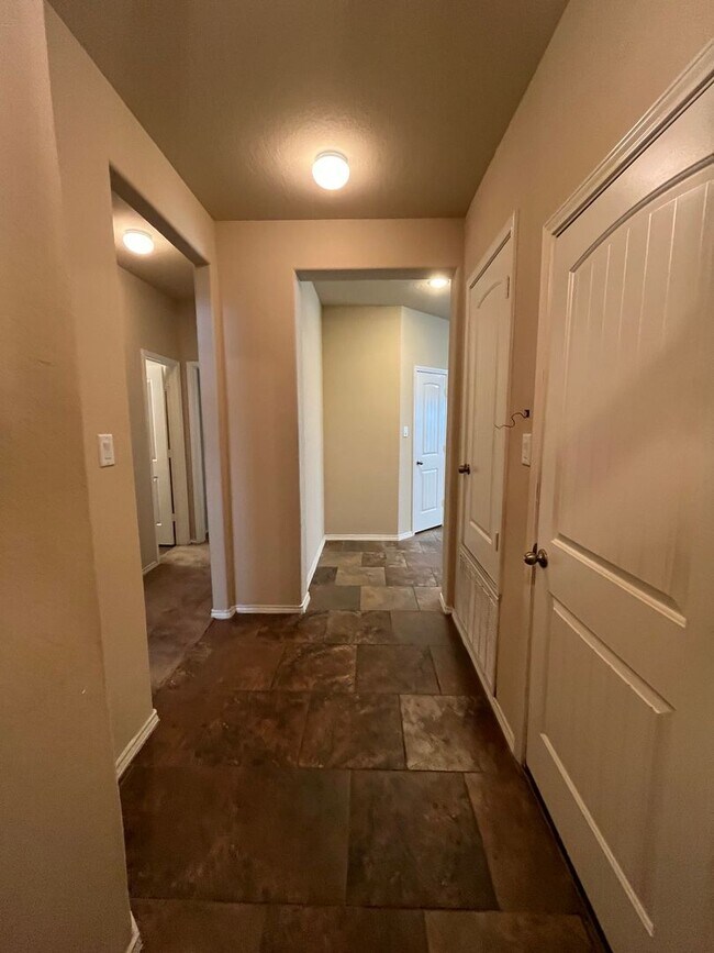 Building Photo - 4326 Stanley Park