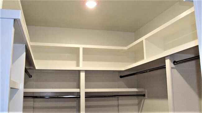 Building Photo - 412 Carneros Dr