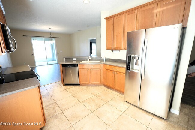 Building Photo - 3882 Manitoba Way