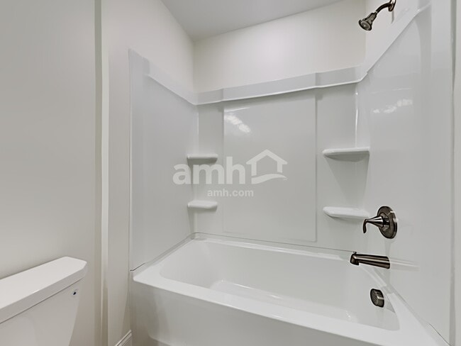 Building Photo - 292 Bering Lane