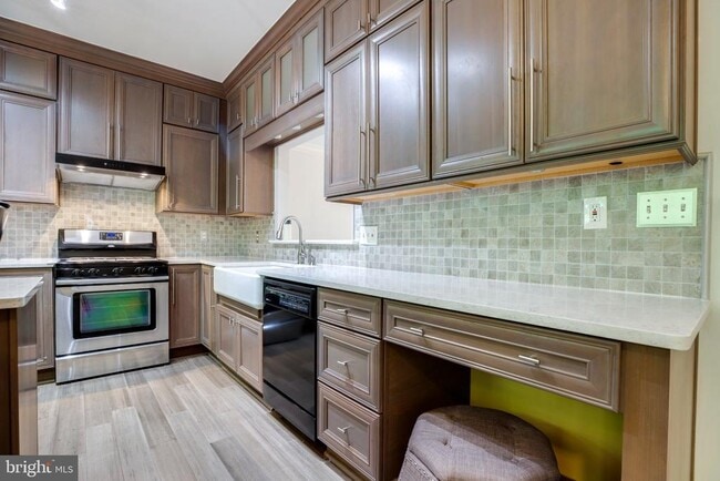 Building Photo - 3105 Sutherland Hill Ct