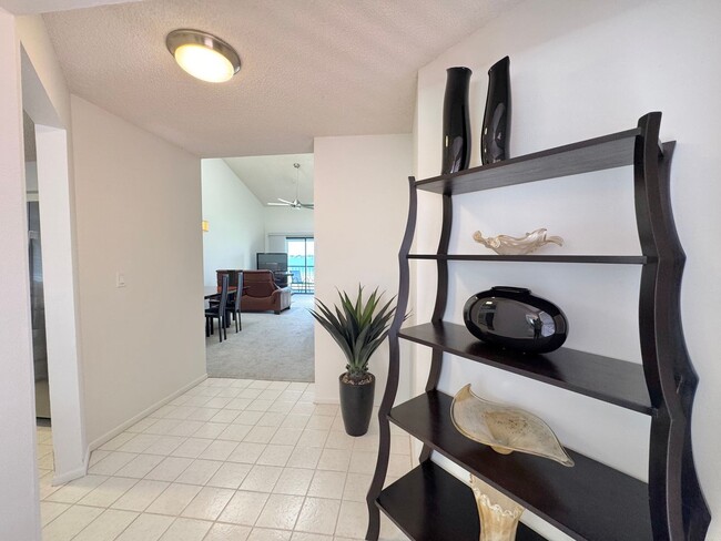 Building Photo - 715 Magnolia Pl