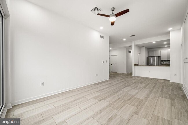 Building Photo - 530 Harlan Blvd