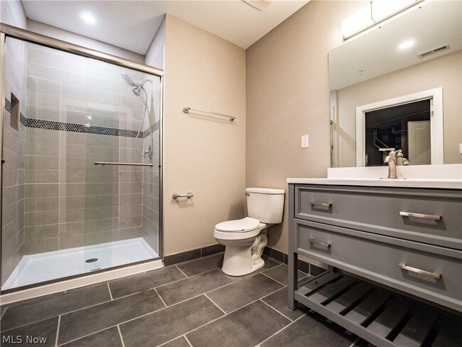 Building Photo - 3800 Euclid Ave