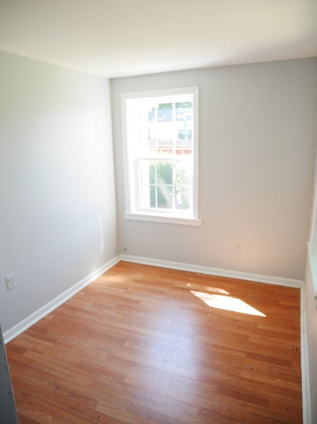 Building Photo - 1154SUA