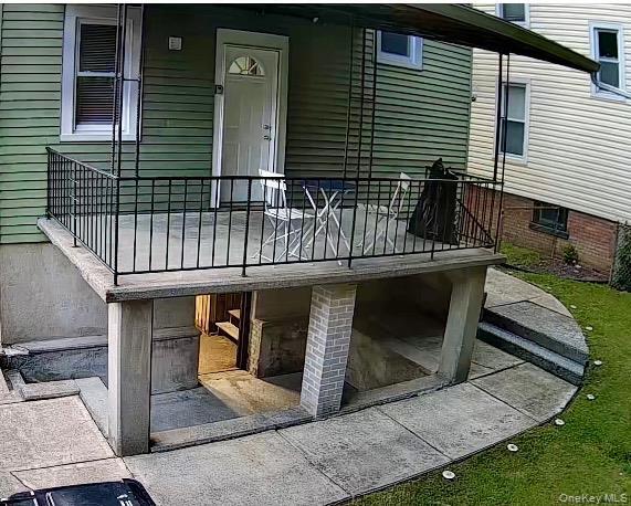 Building Photo - 103 South Ave