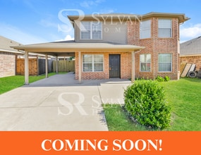 Building Photo - Come and live the good life in this beautiful 4 bedroom, 2 bathroom home