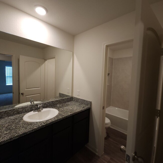 Building Photo - Move-In Special! SAVANNAH PLACE 4 bedroom In Converse, TX