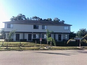 Building Photo - GREAT 2/2.5 Townhome Near UCF! Available Now!
