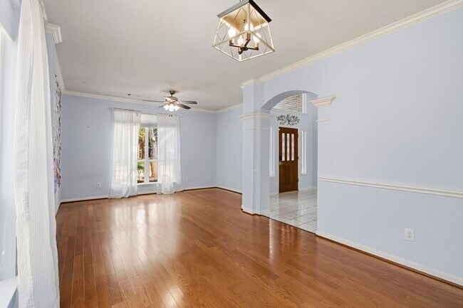 Building Photo - 2123 Mossy Trail Dr