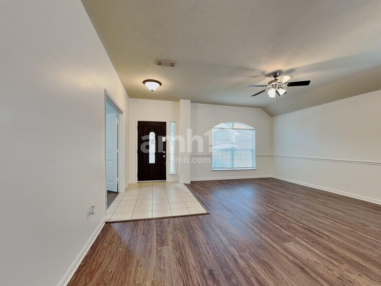 Building Photo - 16518 Barker Ranch Ct