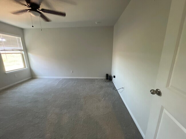 Building Photo - Room in Single Family Home on Spinnaker Loop