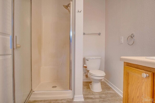 Building Photo - 2029 Shadow Lake Dr