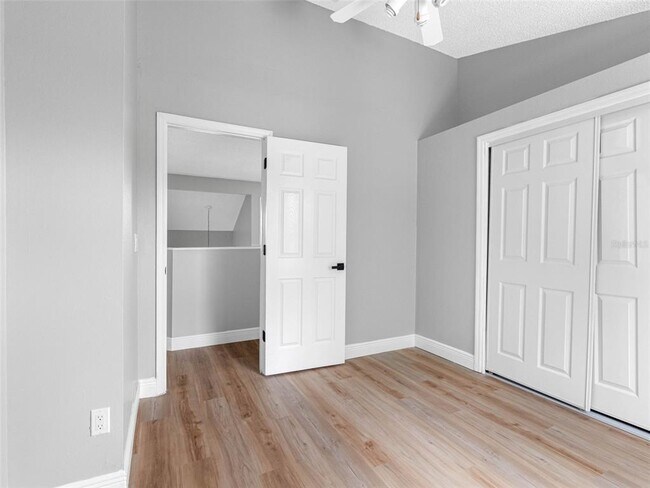 Building Photo - 8841 Key W Cir