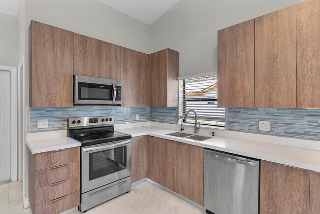 Building Photo - 11461 NW 39th St