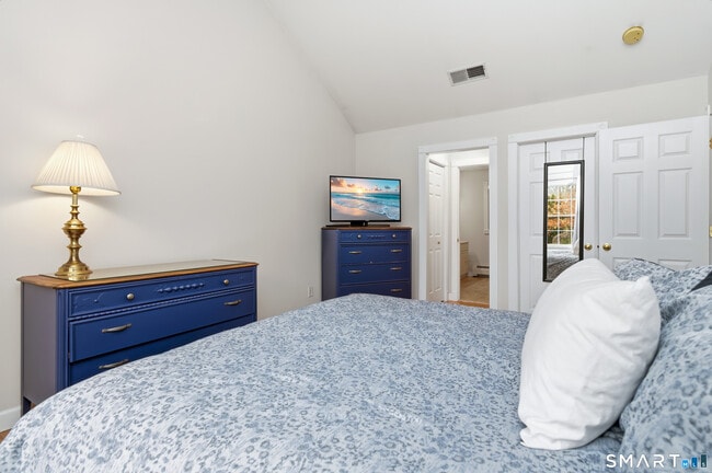 Building Photo - 4 Chatfield St