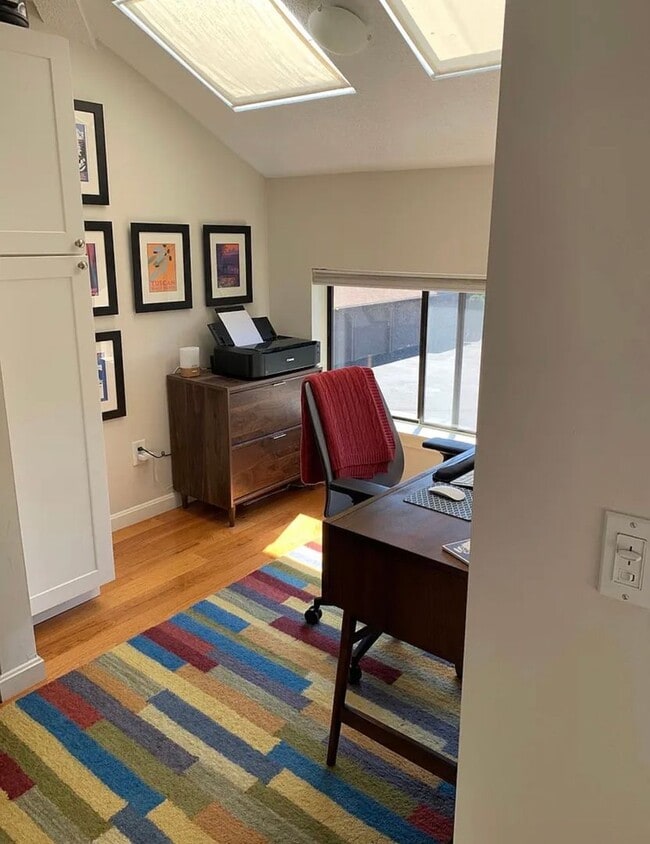 Building Photo - 179 Trailside Way