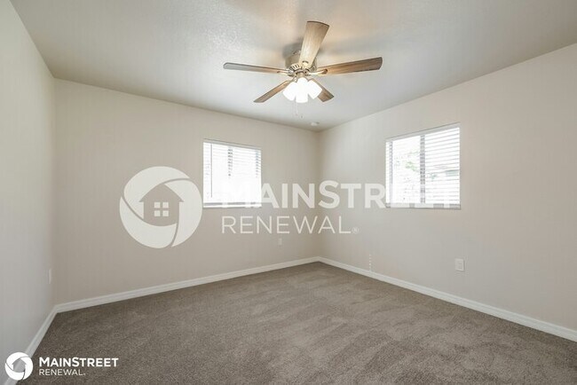Building Photo - 1318 Arrow St