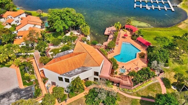 Building Photo - 65 Centennial Ct