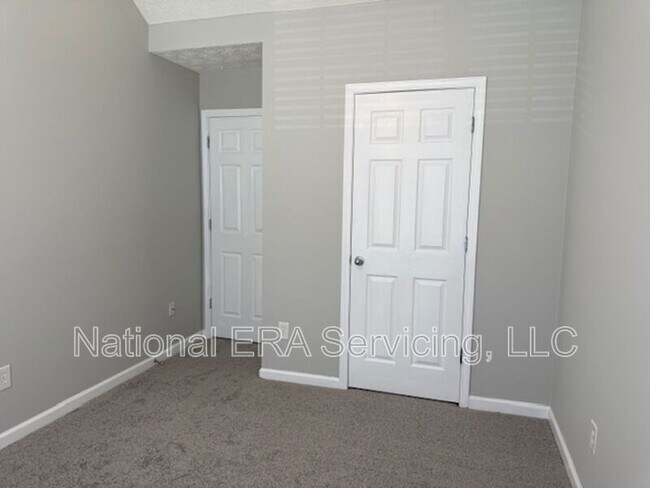 Building Photo - 711 Tullamore Way