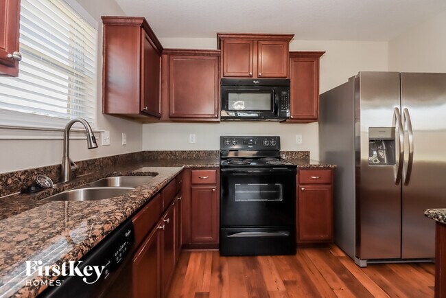 Building Photo - 7119 Glenridge