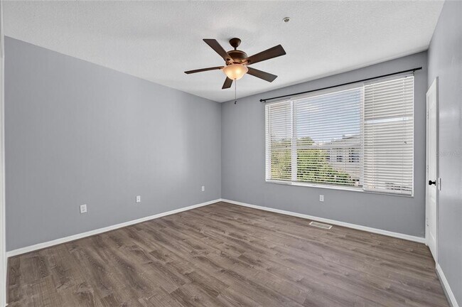 Building Photo - 3186 Bayshore Oaks Dr