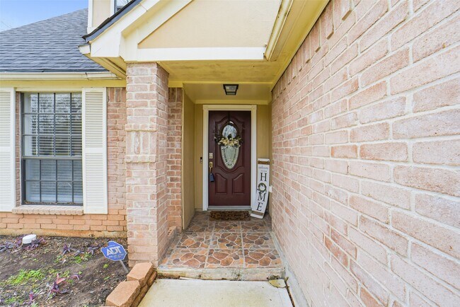 Building Photo - 1306 Carriage Dr