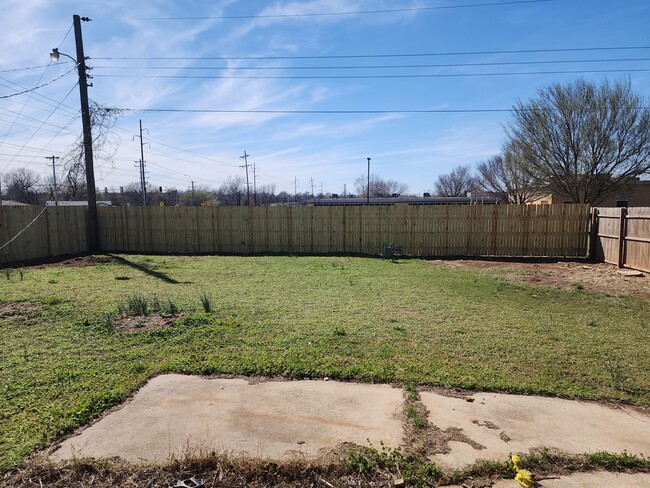 Building Photo - 4113 Bonaparte Blvd