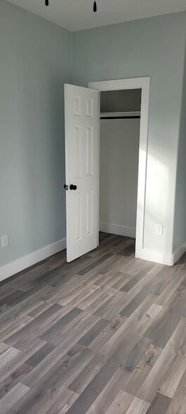 Building Photo - 7502 Sandle St