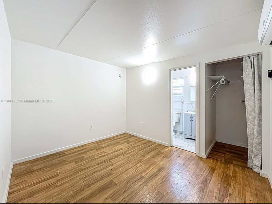 Building Photo - 1110 N 58th Ave