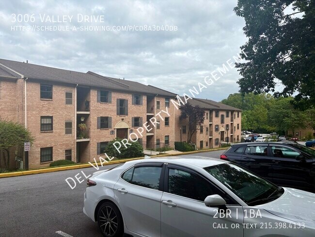 Building Photo - 3006 Valley Dr