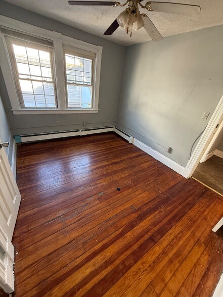 Building Photo - 224 Vine St