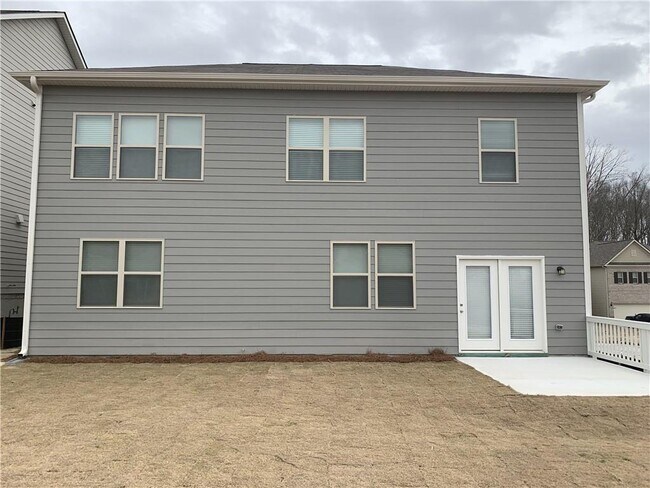 Building Photo - 430 Broadmoor Dr