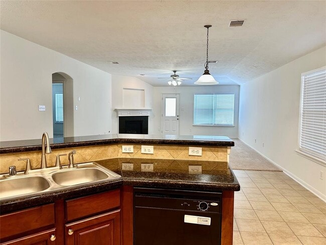 Building Photo - 30415 Deleon Fields Dr