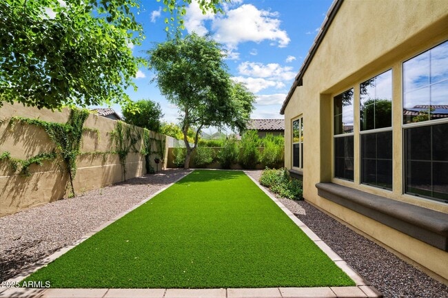Building Photo - 9260 E Desert Village Dr
