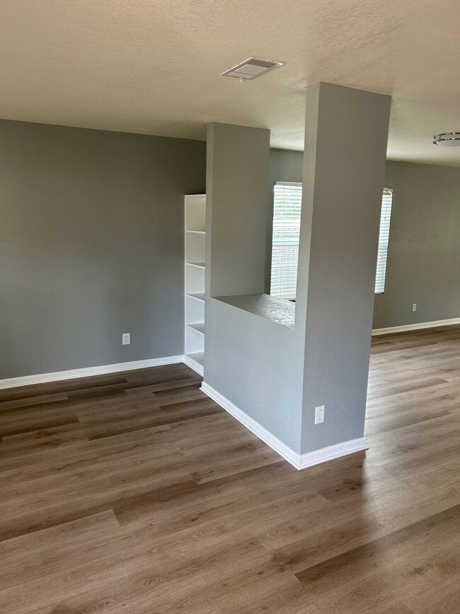 Building Photo - Madison City - County Line Road -Redstone Arsenal Gate 7