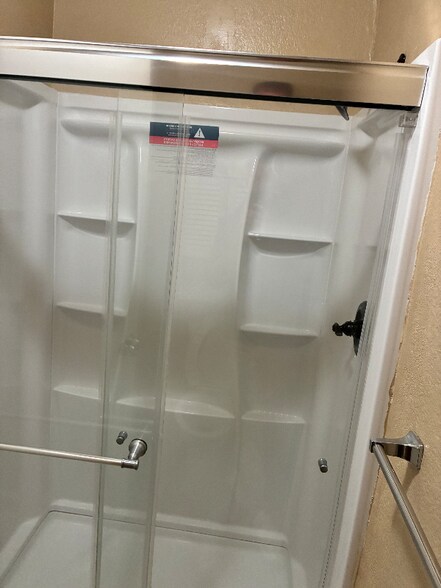 Building Photo - 2401 Eilers Ln