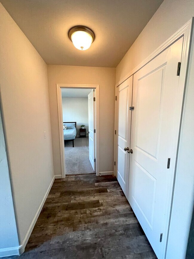 Building Photo - New 4 Bedroom Home in Bullhead City! AVAIL...