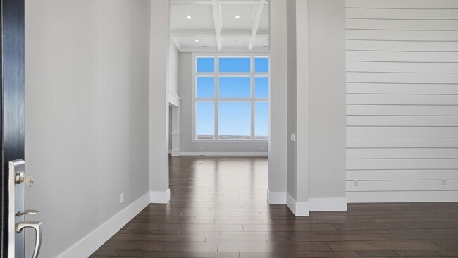 Building Photo - Luxurious Herriman 6 Bed with Indoor Court, Theater & Stunning Views!!!