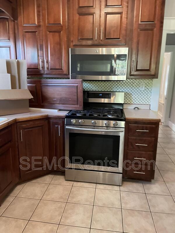 Building Photo - 318 Merriwether St